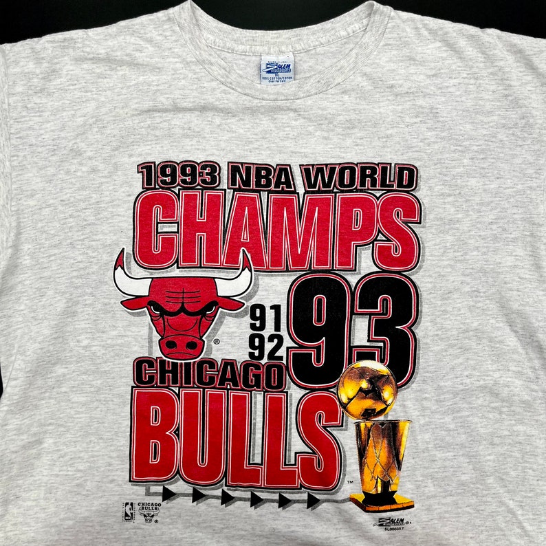 1993 NBA Chicago Bulls 3Peat Salem Shirt Sweatshirt Hoodie Gifts for Fans - Image 2