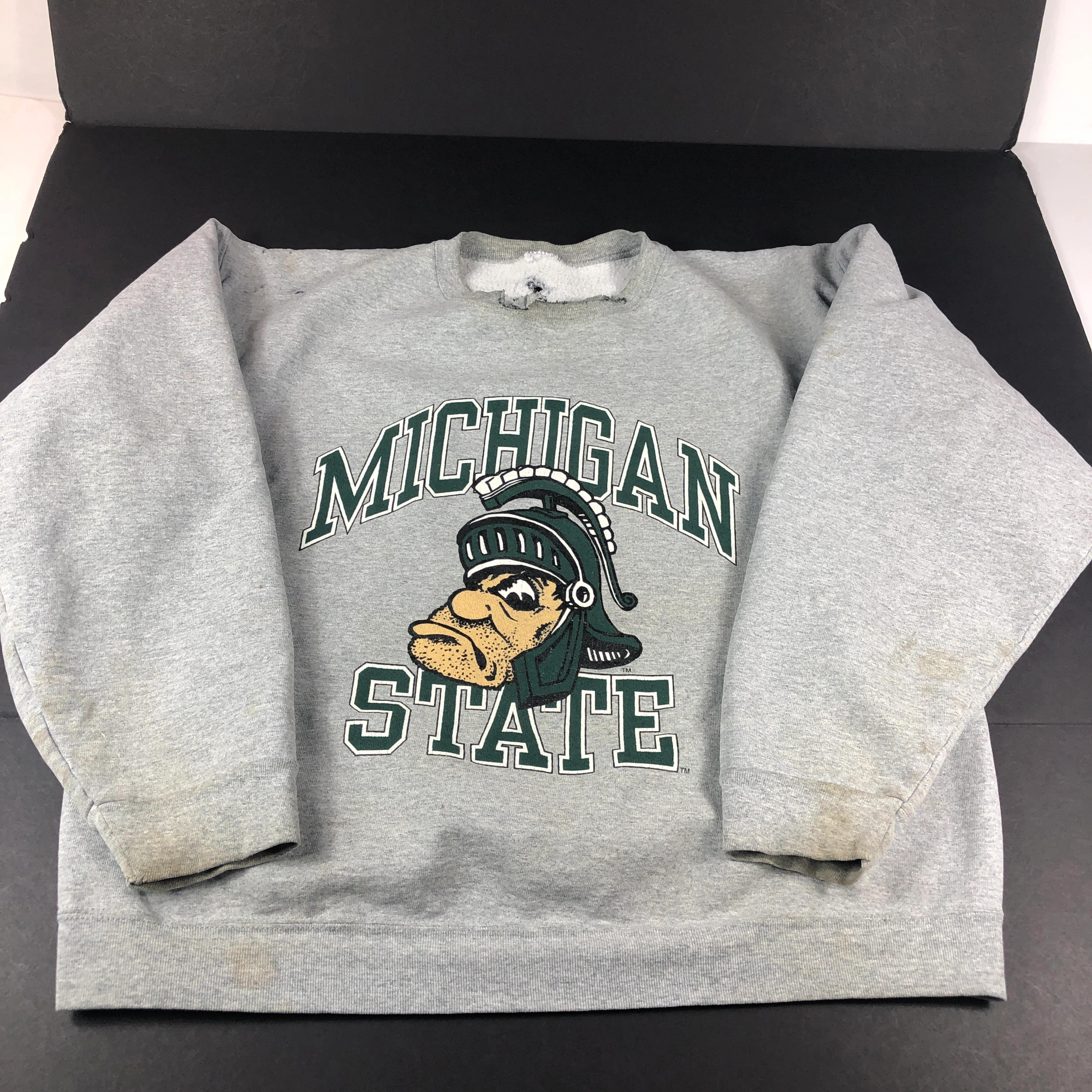 Vintage Style Michigan State Spartans Grey Thrashed T-Shirt Sweatshirt Crewneck Hoodie Full Size Gifts for Fans